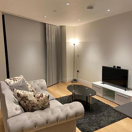 Studio Come 1 Bed Flat In Vauxhall Next To Battersea London Bagian luar foto