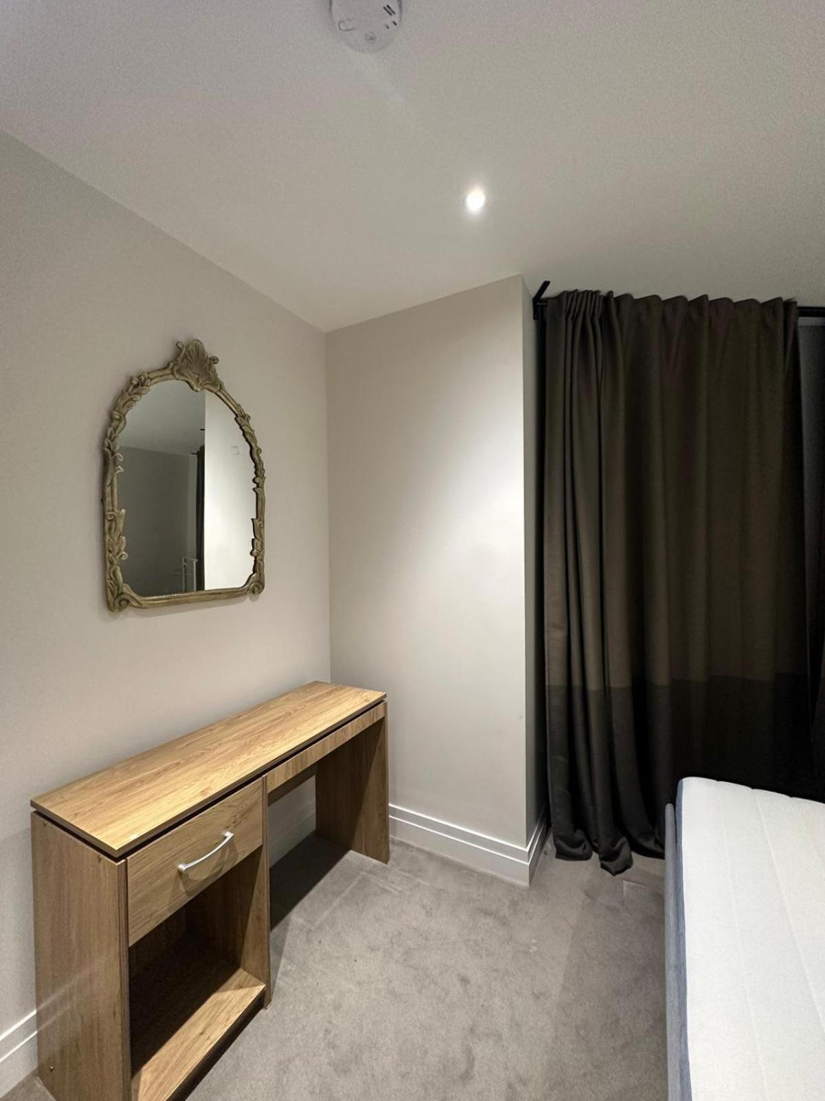Studio Come 1 Bed Flat In Vauxhall Next To Battersea London Ruang foto